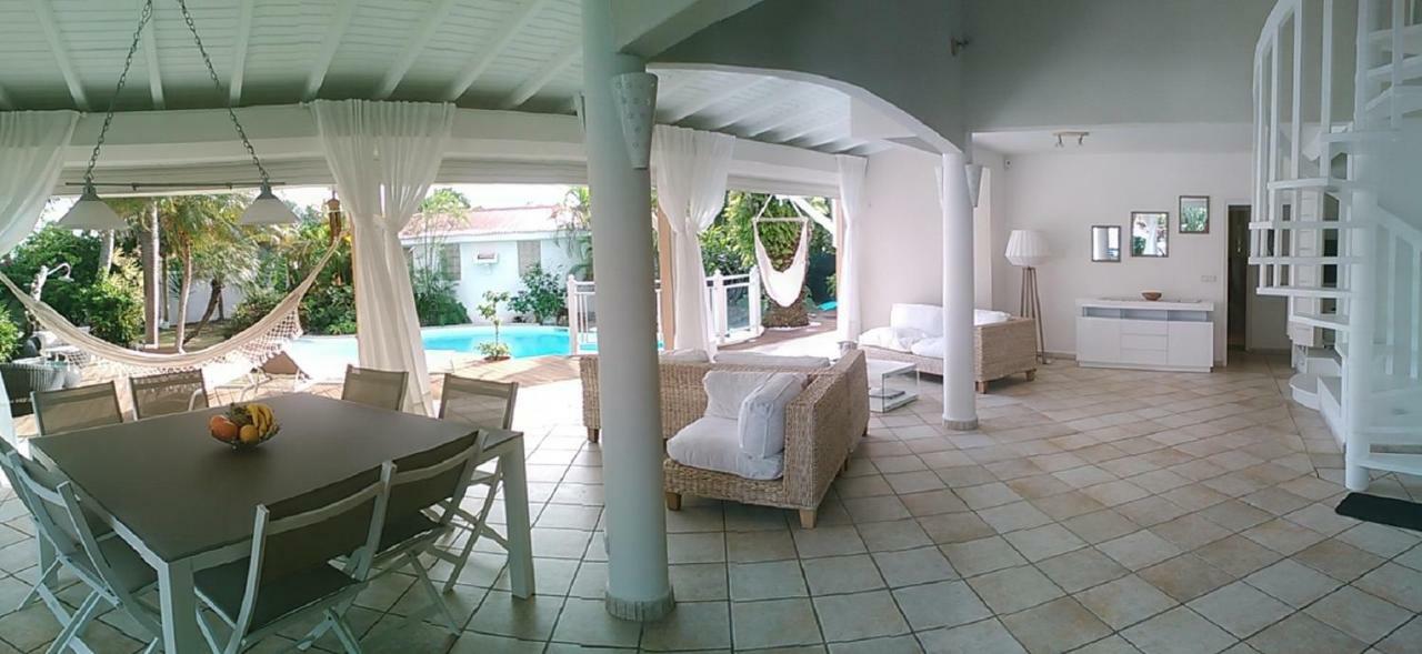 Villa Iguanou Et Piscine En Bord De Mer Proche Plages Marina Et Golf 생프랑수아 외부 사진